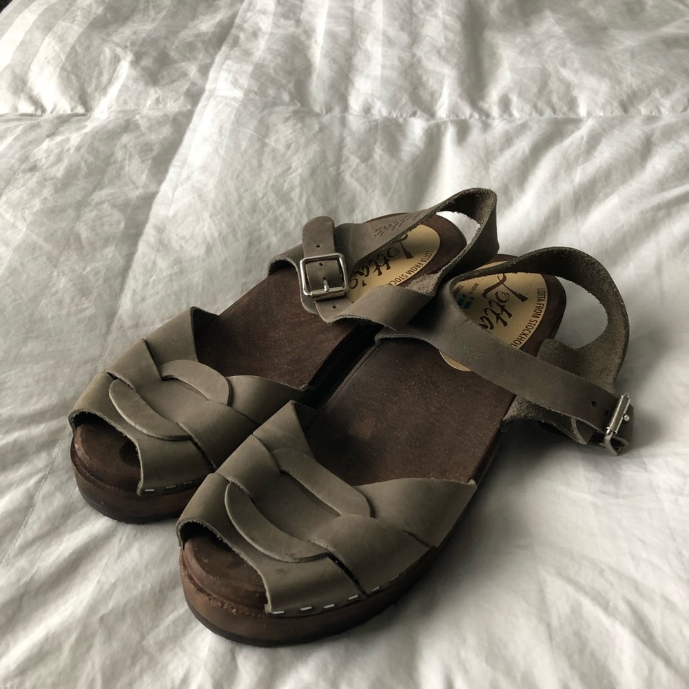 Lotta clogs